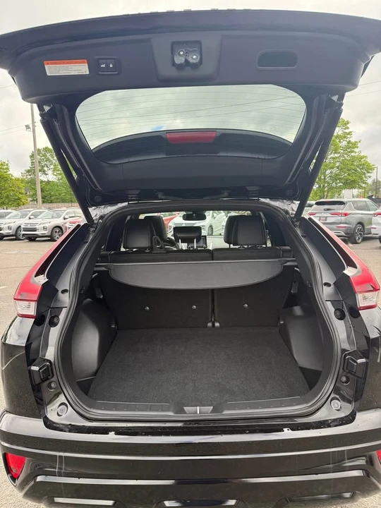 2024 Mitsubishi Eclipse Cross - Image 8 of 9