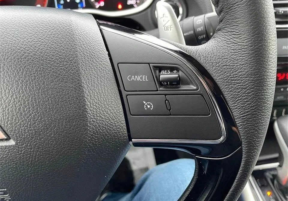 2024 Mitsubishi Eclipse Cross - Image 15 of 20