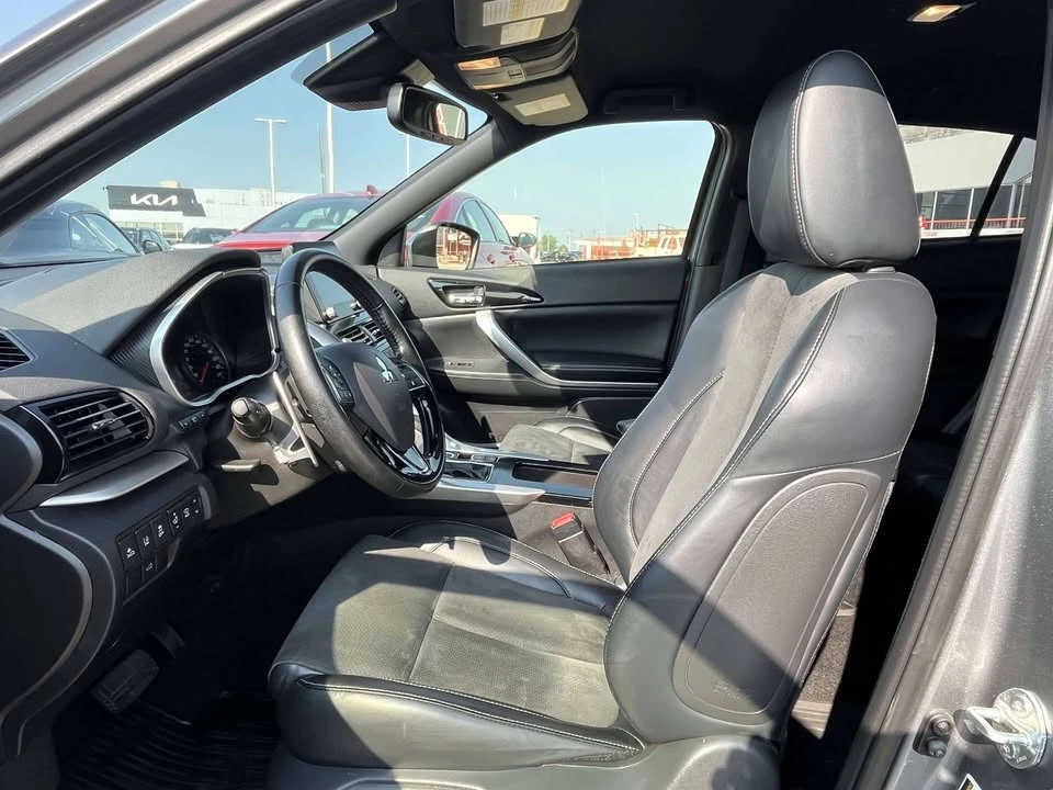 2024 Mitsubishi Eclipse Cross - Image 2 of 20