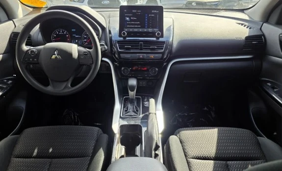 2024 Mitsubishi Eclipse Cross - Image 2 of 11