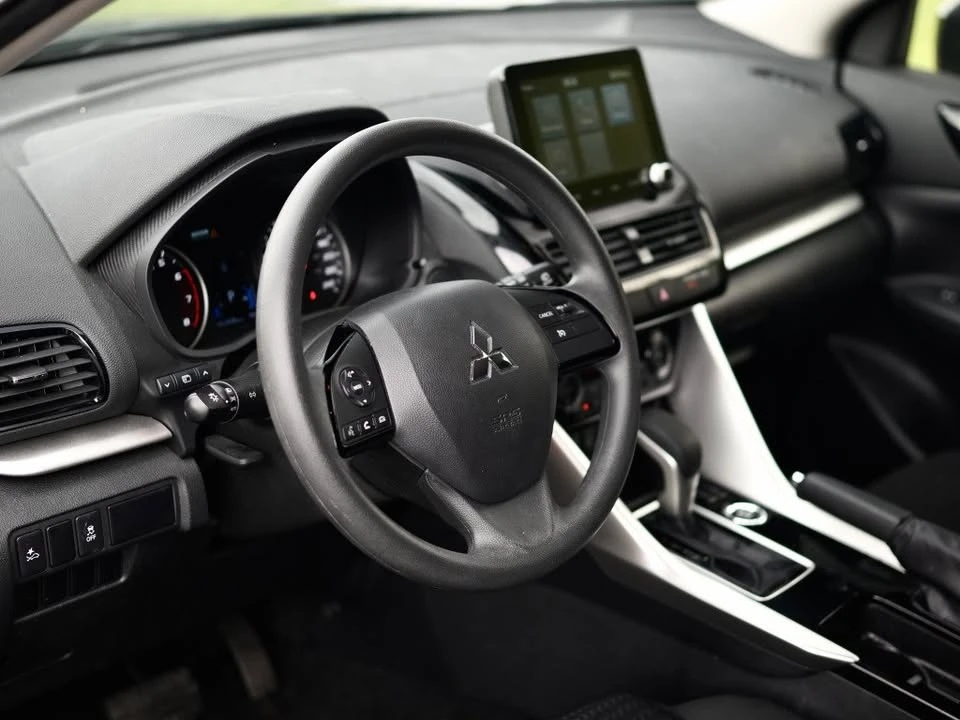 2024 Mitsubishi Eclipse Cross - Image 12 of 16