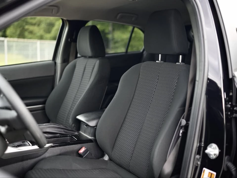 2024 Mitsubishi Eclipse Cross - Image 11 of 16