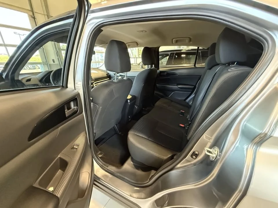 2024 Mitsubishi Eclipse Cross - Image 10 of 17