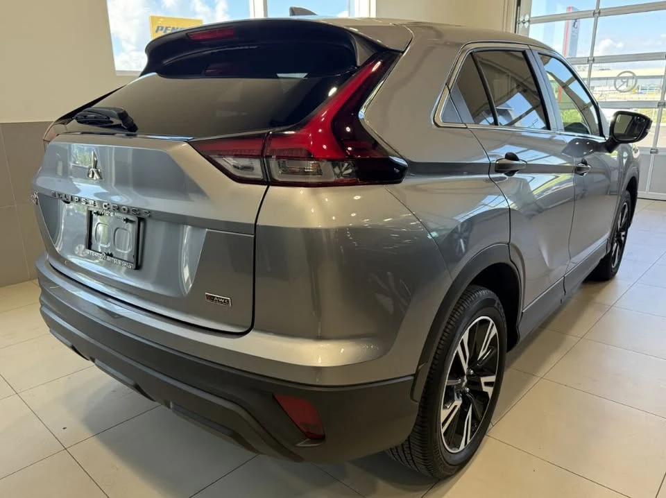 2024 Mitsubishi Eclipse Cross - Image 3 of 17