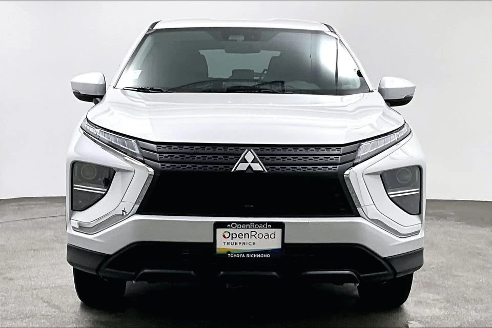 2024 Mitsubishi Eclipse Cross - Image 2 of 20