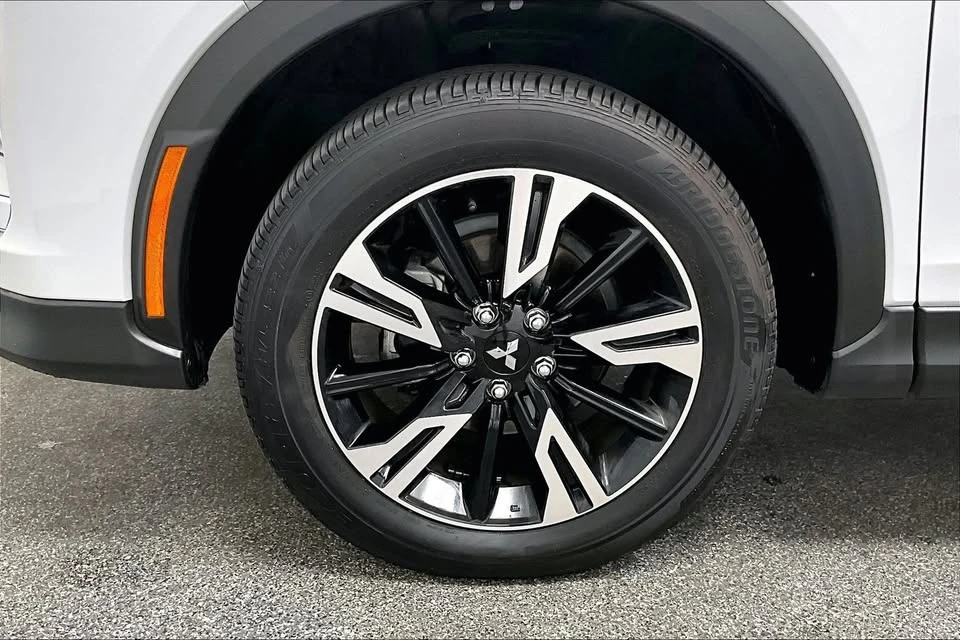 2024 Mitsubishi Eclipse Cross - Image 15 of 20