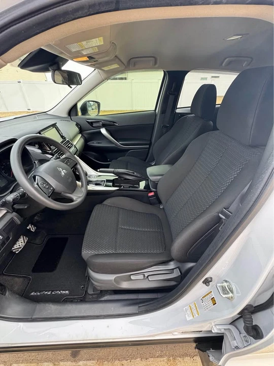 2024 Mitsubishi Eclipse Cross - Image 12 of 16