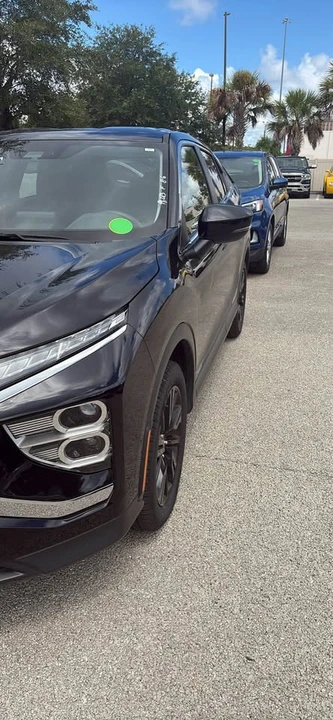2024 Mitsubishi Eclipse Cross - Image 2 of 4
