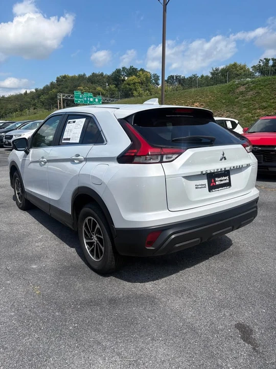 2024 Mitsubishi Eclipse Cross - Image 3 of 4