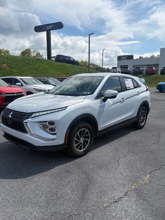 2024 Mitsubishi Eclipse Cross - Image 2 of 4