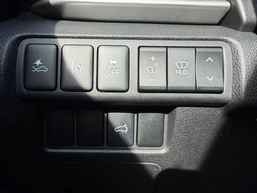 2024 Mitsubishi Eclipse Cross - Image 11 of 20