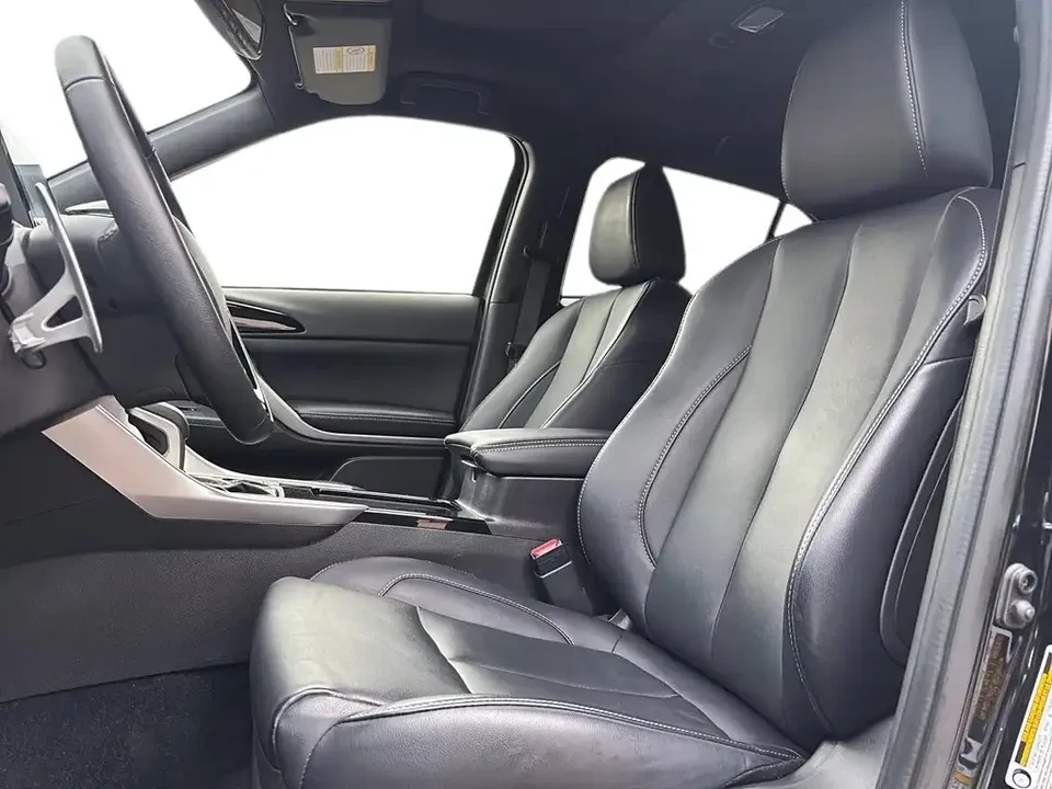 2024 Mitsubishi Eclipse Cross - Image 8 of 16