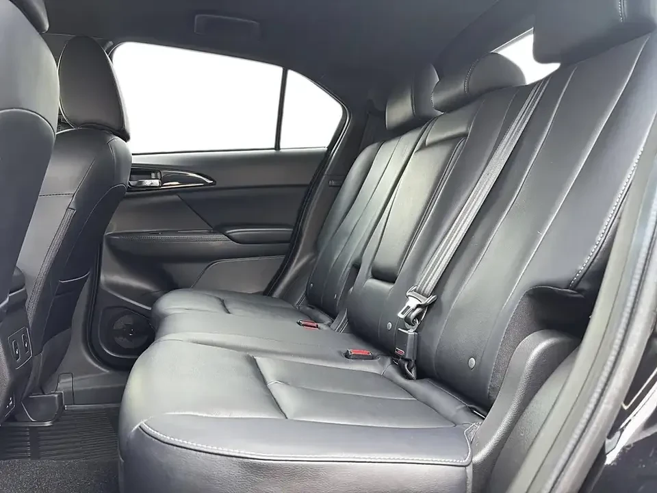 2024 Mitsubishi Eclipse Cross - Image 9 of 16