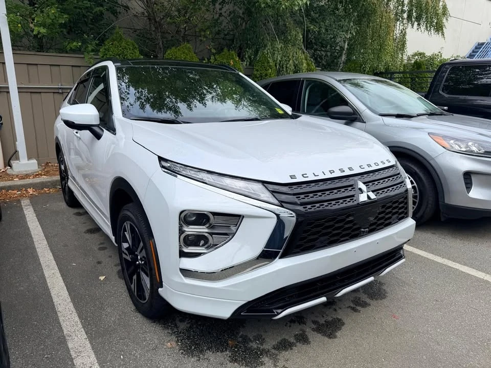 2024 Mitsubishi Eclipse Cross - Image 2 of 5