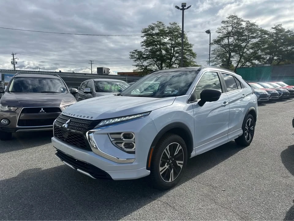 2024 Mitsubishi Eclipse Cross - Image 2 of 12