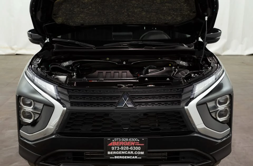 2024 Mitsubishi Eclipse Cross - Image 3 of 20