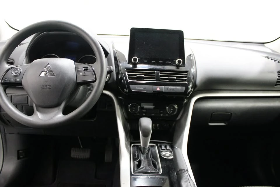 2024 Mitsubishi Eclipse Cross - Image 2 of 20