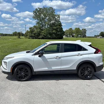 2024 Mitsubishi Eclipse Cross LE
