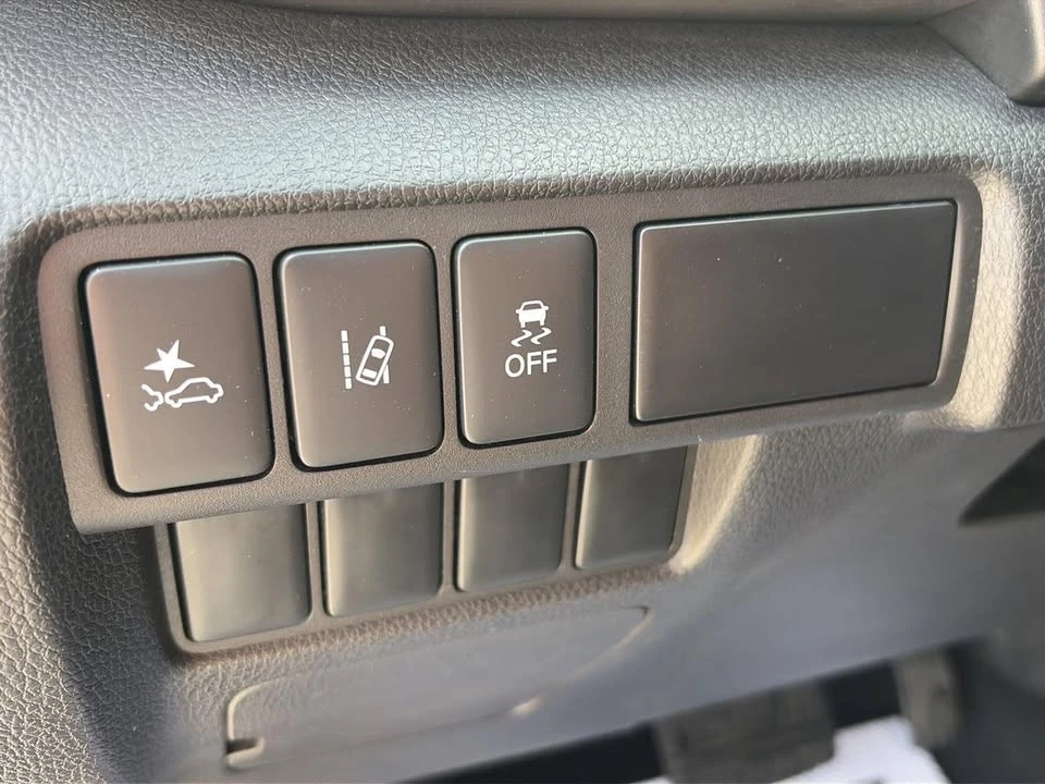 2024 Mitsubishi Eclipse Cross - Image 13 of 19