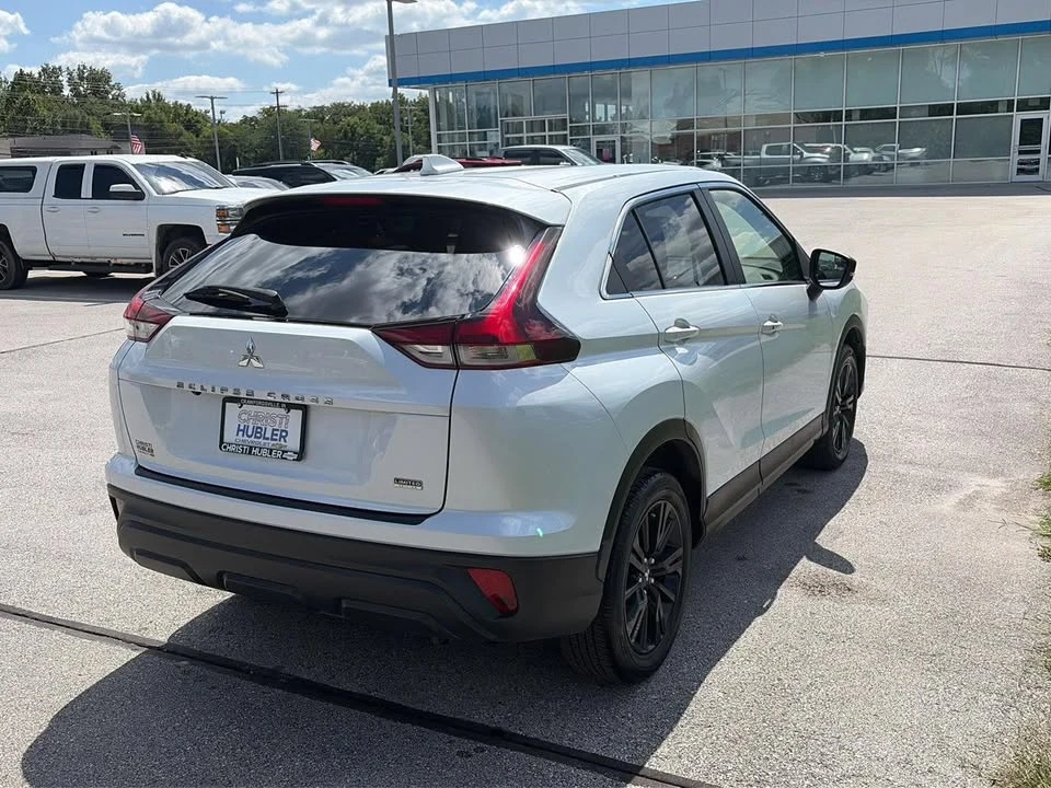 2024 Mitsubishi Eclipse Cross - Image 4 of 19
