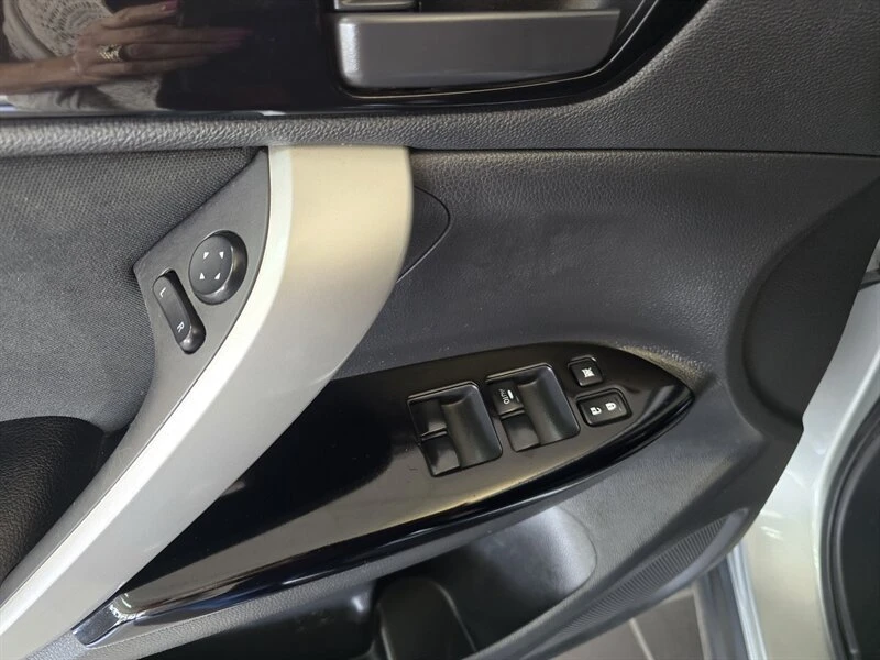 2024 Mitsubishi Eclipse Cross - Image 17 of 20