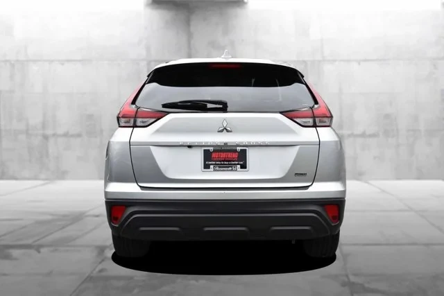 2024 Mitsubishi Eclipse Cross - Image 2 of 5