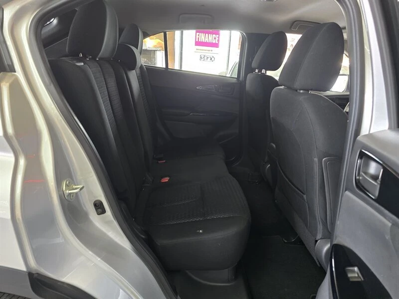2024 Mitsubishi Eclipse Cross - Image 16 of 20