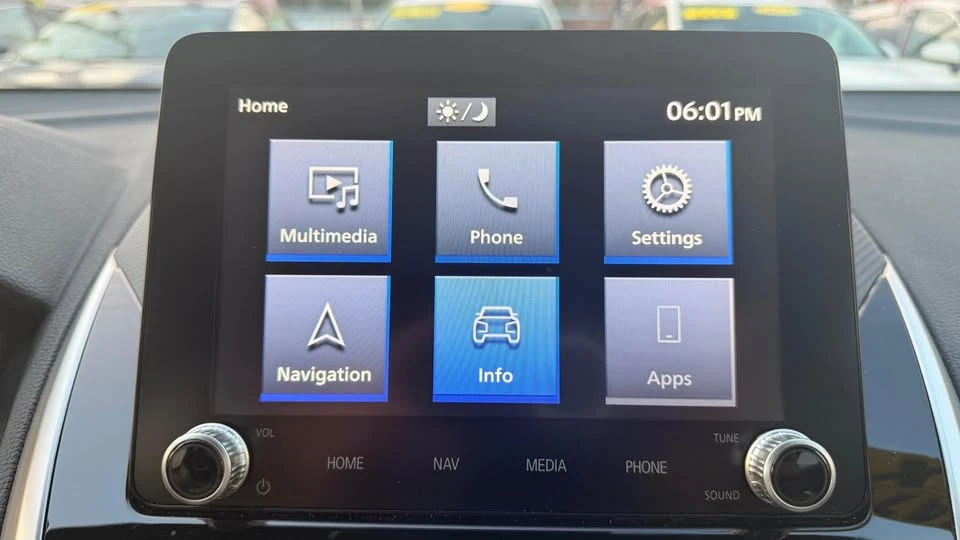 2024 Mitsubishi Eclipse Cross - Image 14 of 17