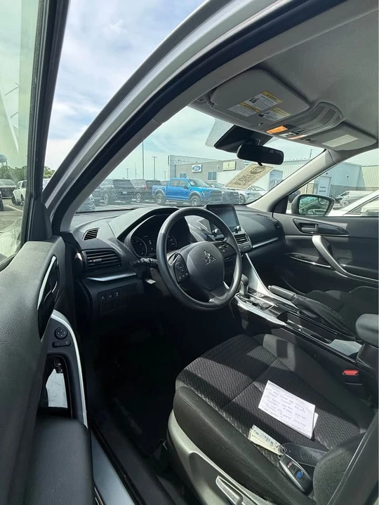 2024 Mitsubishi Eclipse Cross - Image 7 of 10