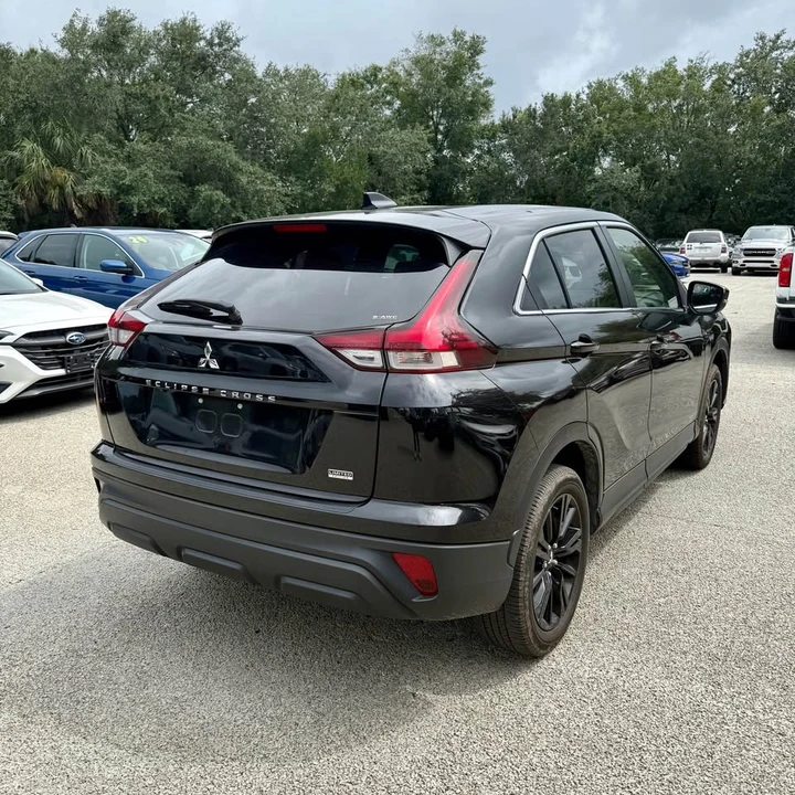 2024 Mitsubishi Eclipse Cross - Image 5 of 11