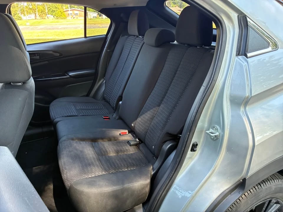 2024 Mitsubishi Eclipse Cross - Image 8 of 16