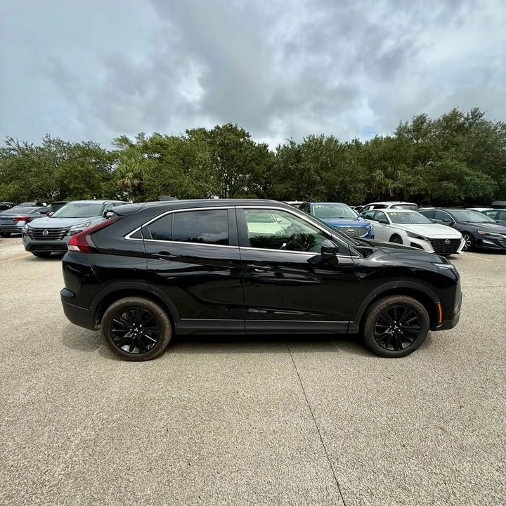 2024 Mitsubishi Eclipse Cross - Image 6 of 11