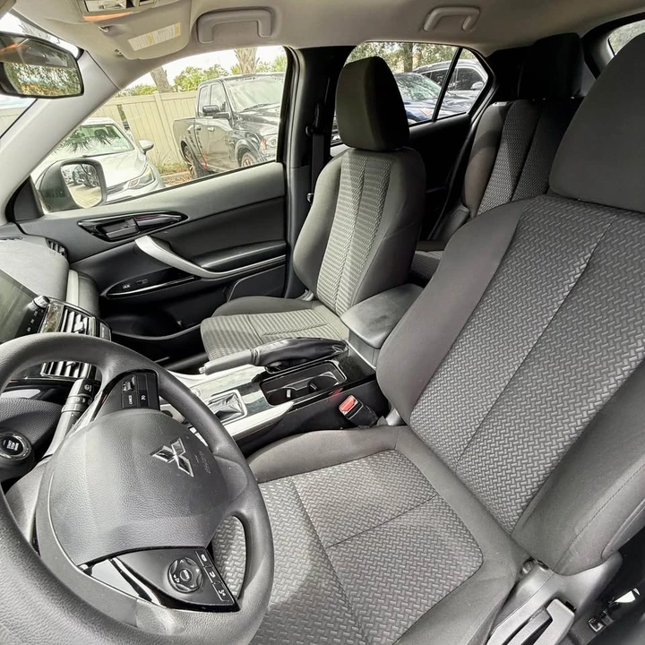 2024 Mitsubishi Eclipse Cross - Image 8 of 11