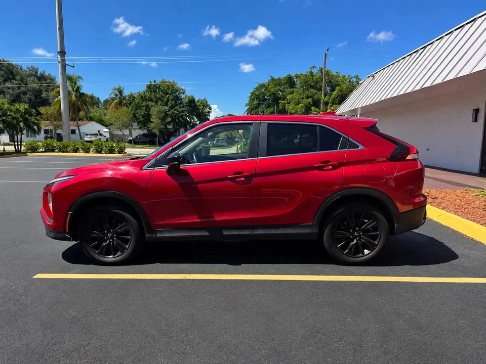 2024 Mitsubishi Eclipse Cross - Image 2 of 9