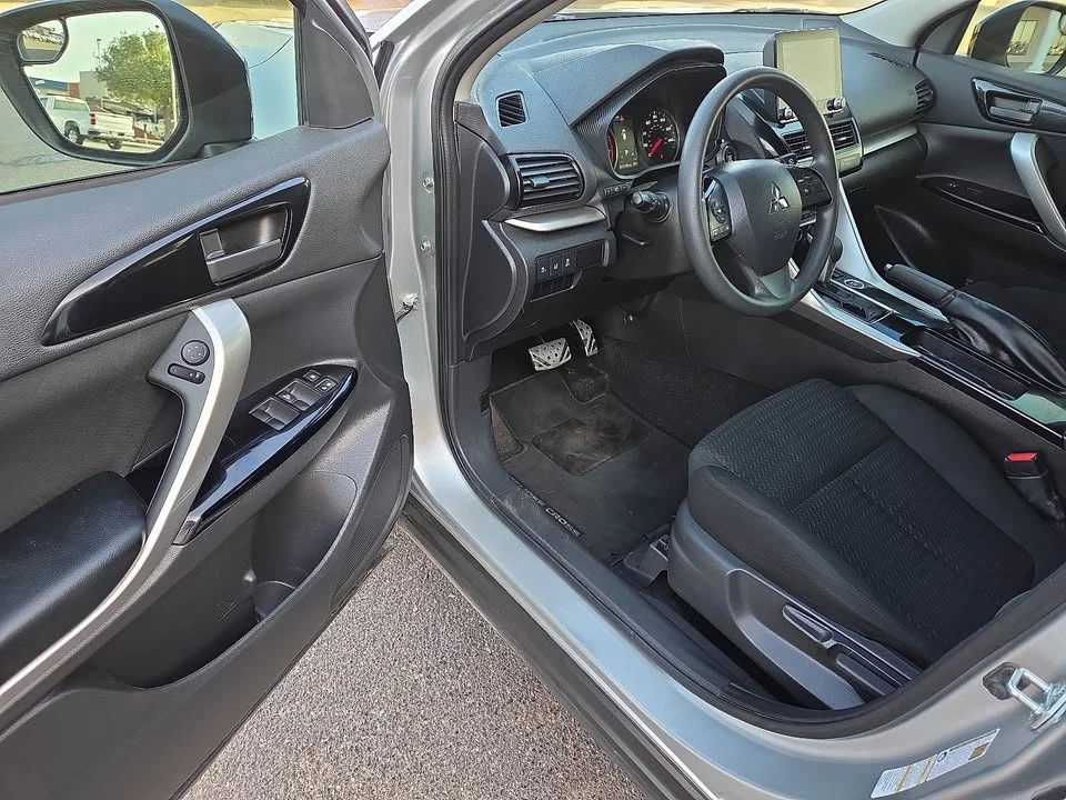 2024 Mitsubishi Eclipse Cross - Image 3 of 8
