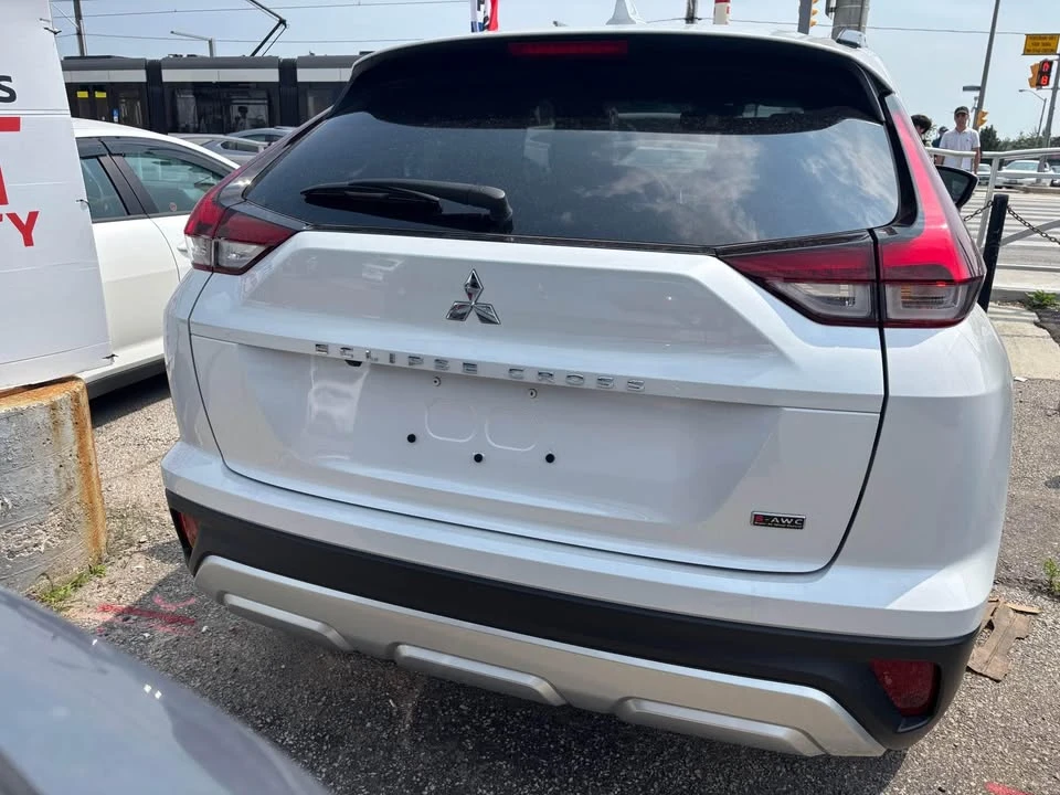 2024 Mitsubishi Eclipse Cross - Image 5 of 10