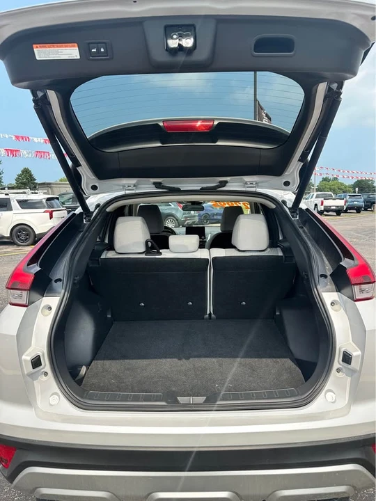 2024 Mitsubishi Eclipse Cross - Image 5 of 10