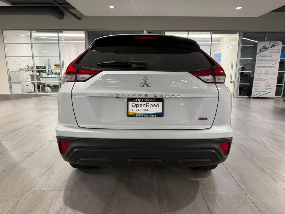 2024 Mitsubishi Eclipse Cross - Image 4 of 5