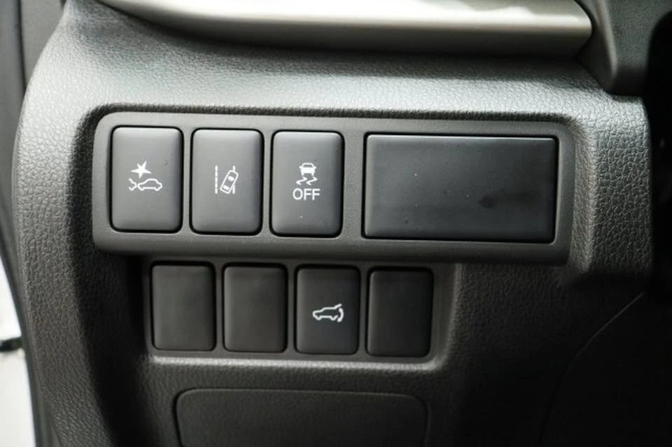 2024 Mitsubishi Eclipse Cross - Image 9 of 20