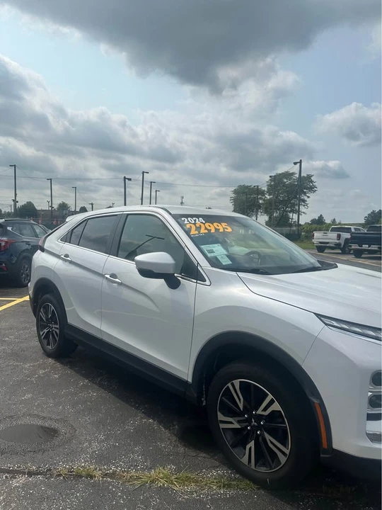 2024 Mitsubishi Eclipse Cross - Image 3 of 10