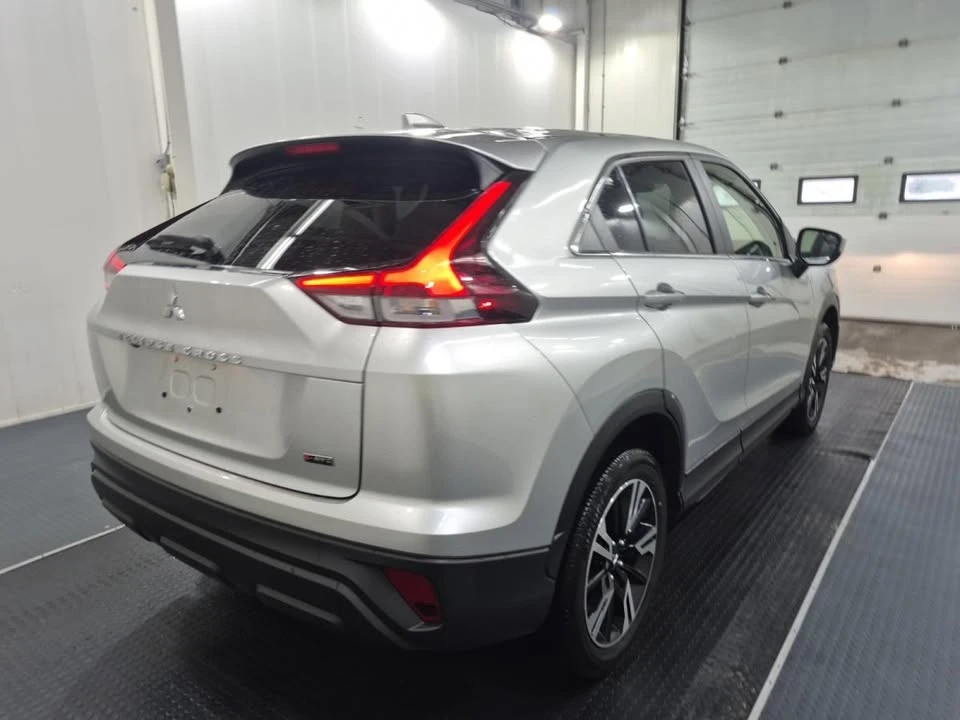 2024 Mitsubishi Eclipse Cross - Image 2 of 2