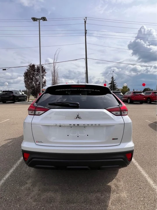 2024 Mitsubishi Eclipse Cross - Image 4 of 15