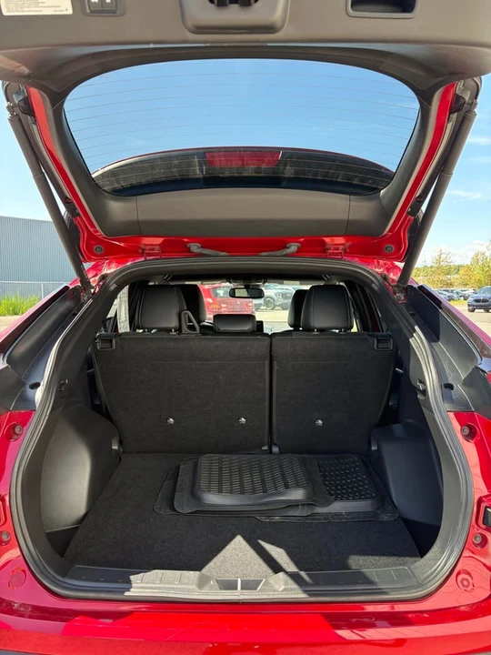 2024 Mitsubishi Eclipse Cross - Image 8 of 15