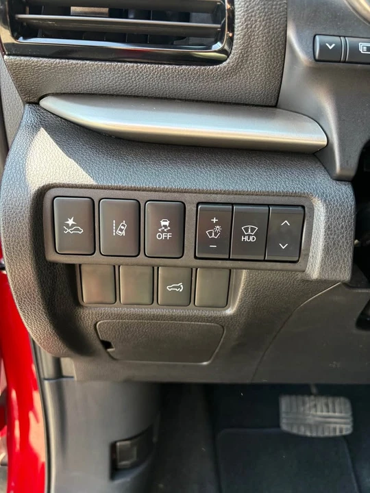 2024 Mitsubishi Eclipse Cross - Image 12 of 15
