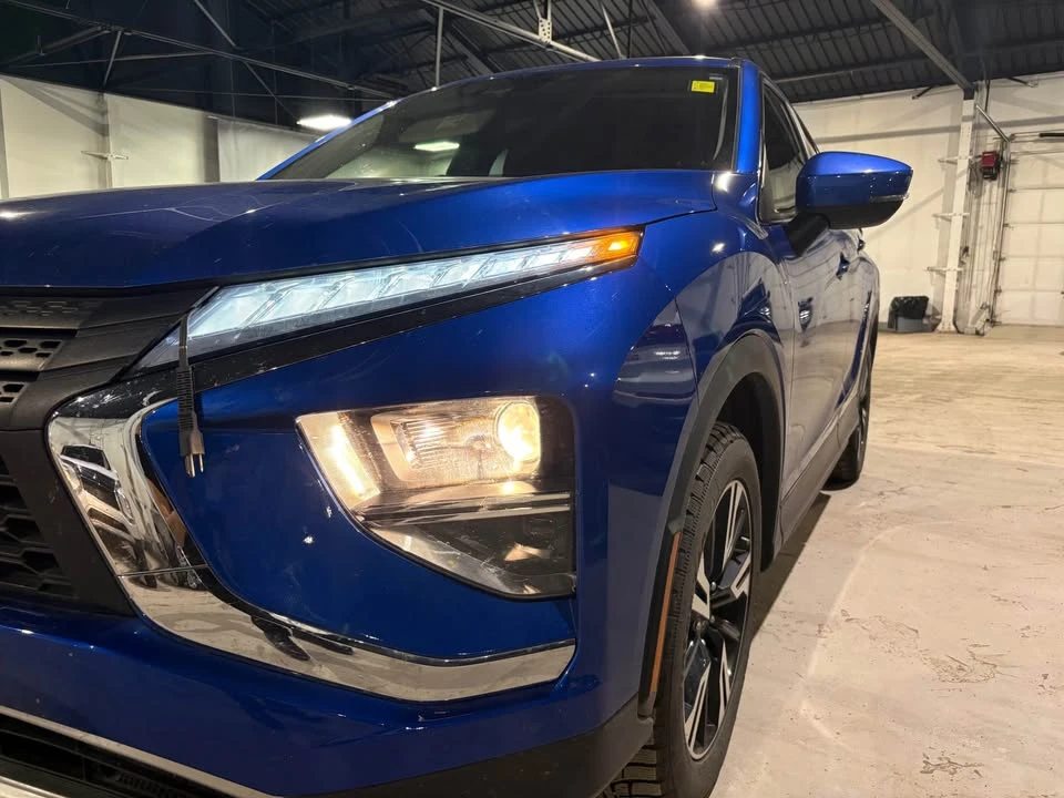 2024 Mitsubishi Eclipse Cross - Image 2 of 13