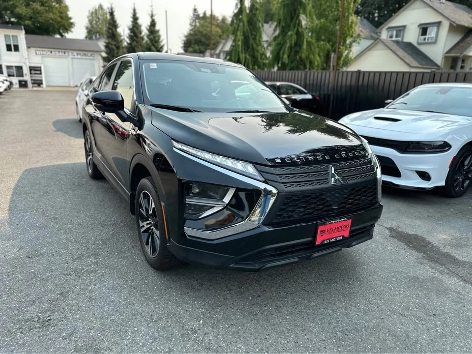 2024 Mitsubishi Eclipse Cross - Image 2 of 15