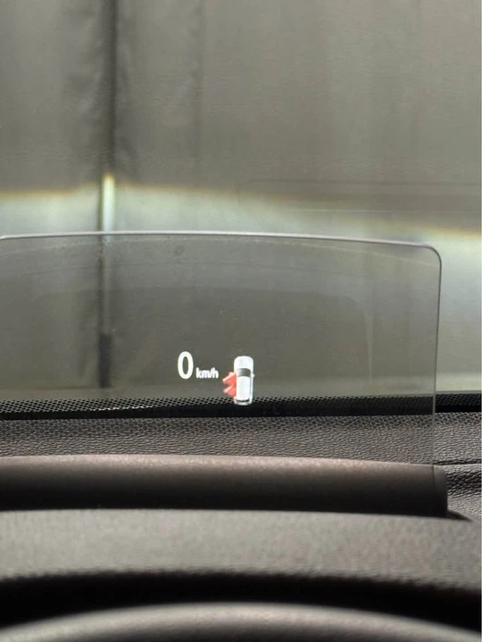 2024 Mitsubishi Eclipse Cross - Image 10 of 13