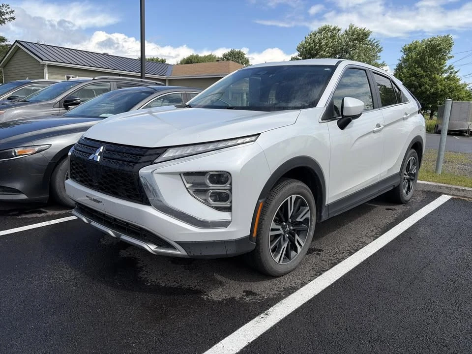 2024 Mitsubishi Eclipse Cross - Image 3 of 5