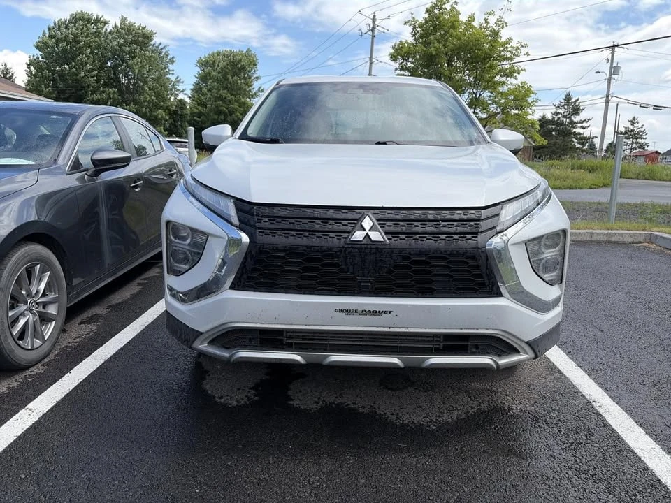 2024 Mitsubishi Eclipse Cross - Image 2 of 5