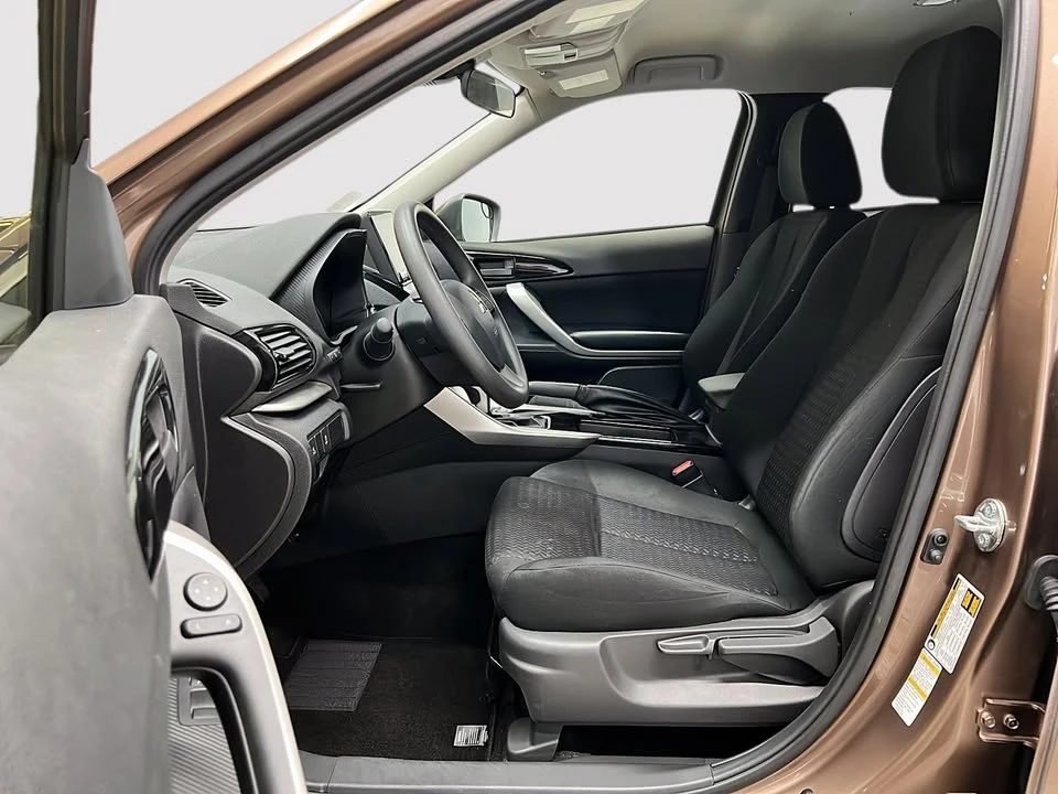 2024 Mitsubishi Eclipse Cross - Image 7 of 10